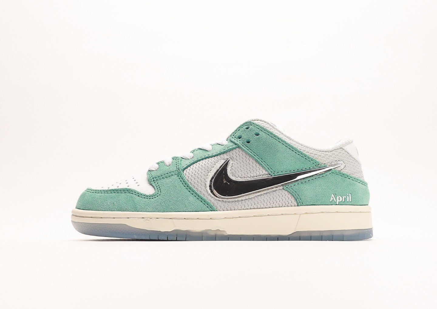 Nike SB Dunk low pro "April"