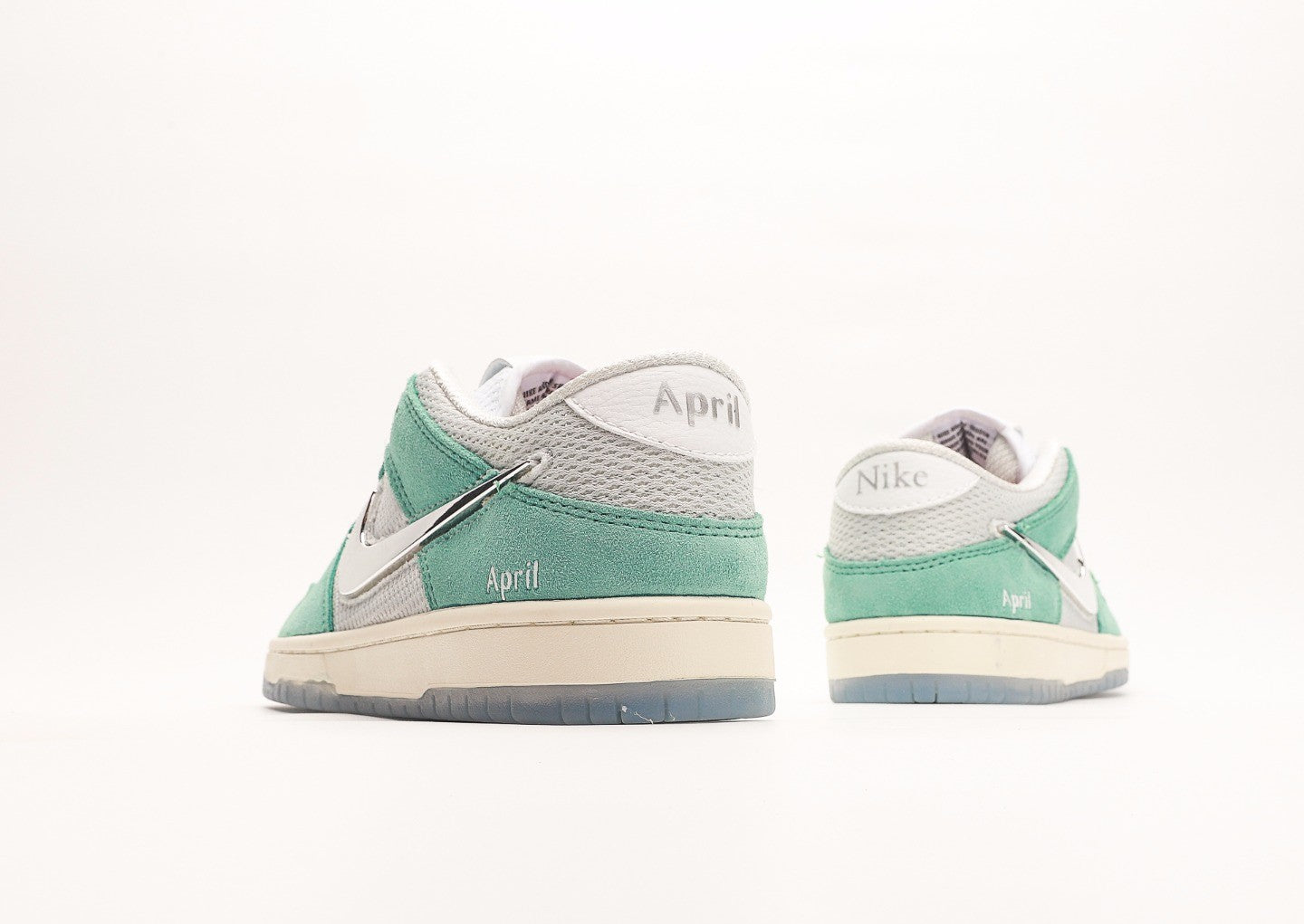 Nike SB Dunk low pro "April"